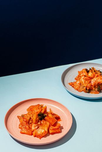 kimchi is a good source of gut friendly bacteria such as L. plantarum